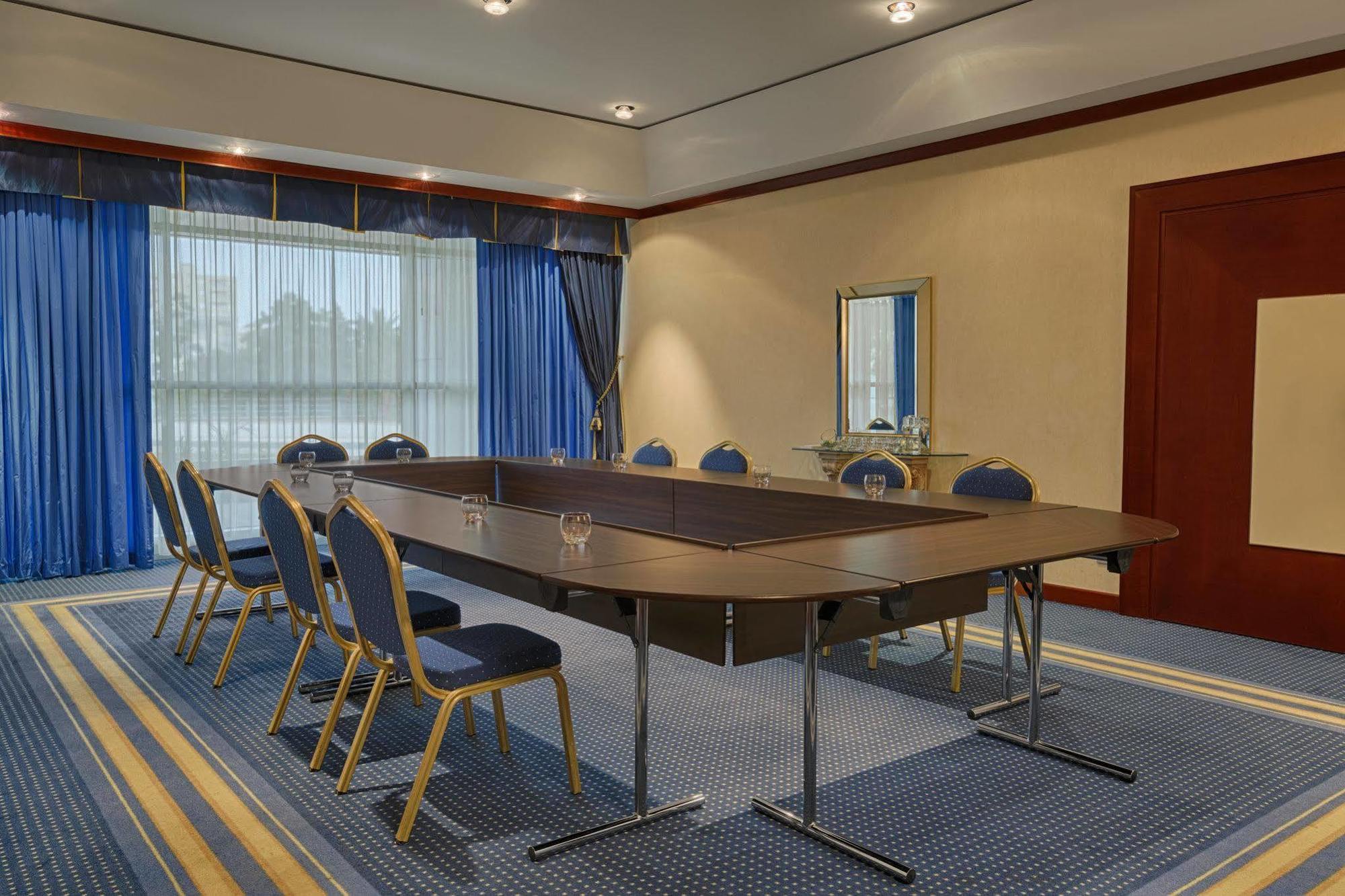 Hotel Oran Bay Managed By Accor ภายนอก รูปภาพ